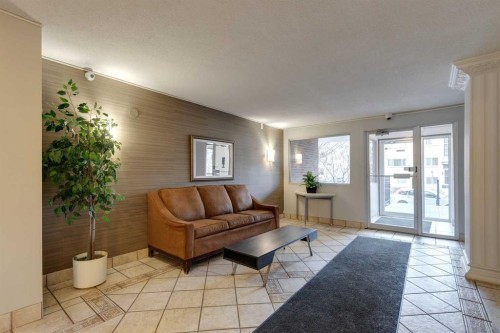 205-715 15 Avenue Sw, Calgary, AB - Indoor