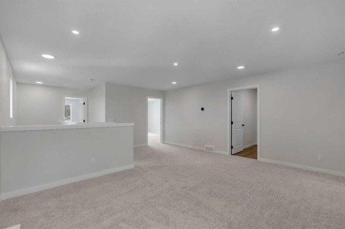 108 Creekview Manor Sw, Calgary, AB - Indoor Photo Showing Other Room