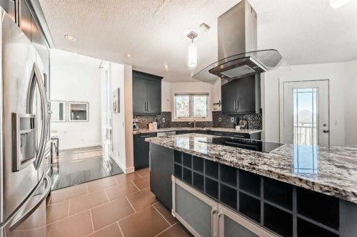 1396 Shawnee Road Sw, Calgary, AB - Indoor Photo Showing Kitchen With Upgraded Kitchen
