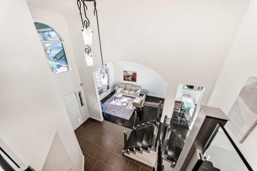 1396 Shawnee Road Sw, Calgary, AB - Indoor Photo Showing Other Room