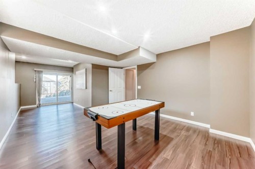 1396 Shawnee Road Sw, Calgary, AB - Indoor Photo Showing Other Room
