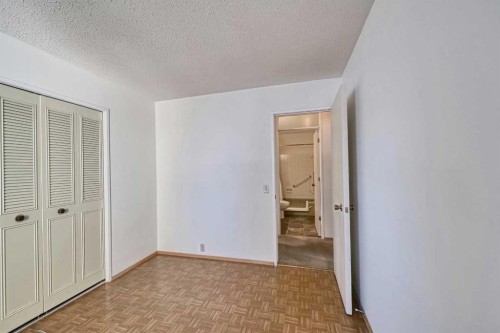 616 Dalmeny Hill Nw, Calgary, AB - Indoor Photo Showing Other Room