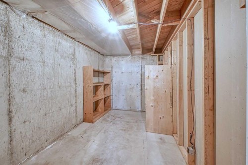 616 Dalmeny Hill Nw, Calgary, AB - Indoor