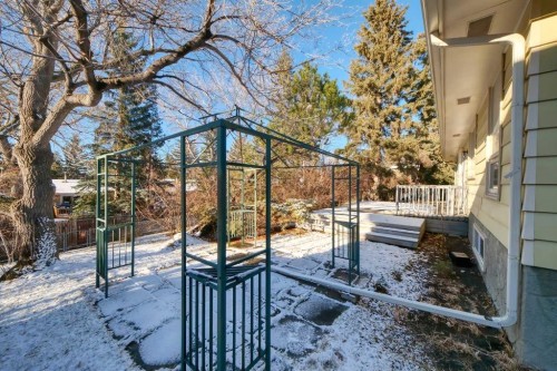 616 Dalmeny Hill Nw, Calgary, AB - Outdoor