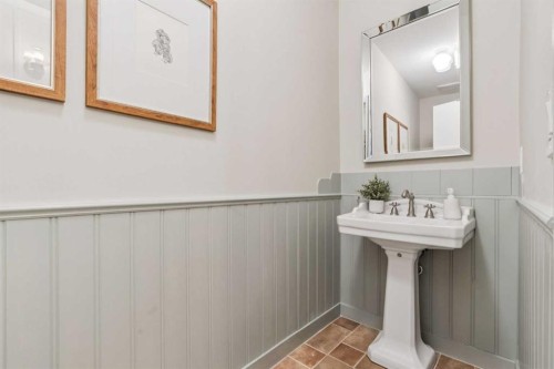 3 Redwood Meadows Close, Rural Rocky View County, AB - Indoor Photo Showing Bathroom