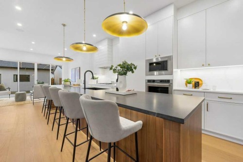 321 18 Avenue Nw, Calgary, AB - Indoor