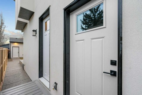 321 18 Avenue Nw, Calgary, AB - Outdoor With Exterior