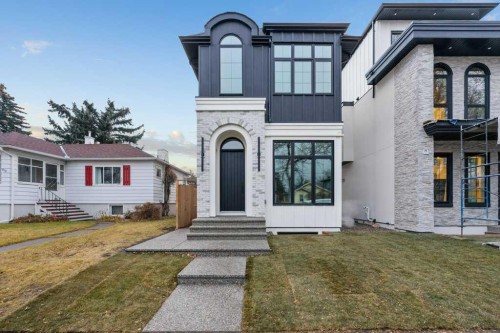 321 18 Avenue Nw, Calgary, AB - Outdoor With Facade