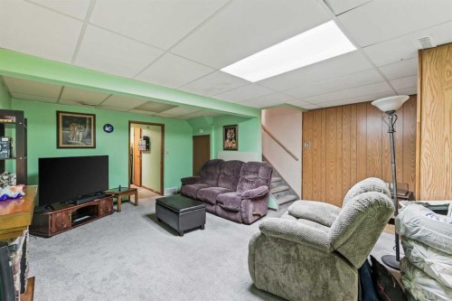 115 Castlegreen Close Ne, Calgary, AB - Indoor