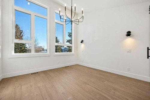 3519 42 Street Sw, Calgary, AB - Indoor Photo Showing Other Room