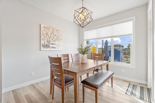 39 Cranbrook Green Se, Calgary, AB - Indoor Photo Showing Dining Room