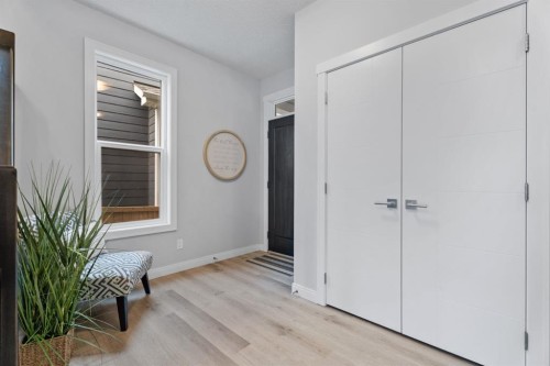 39 Cranbrook Green Se, Calgary, AB - Indoor Photo Showing Other Room