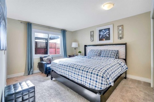 20 Bermuda Road Nw, Calgary, AB - Indoor Photo Showing Bedroom