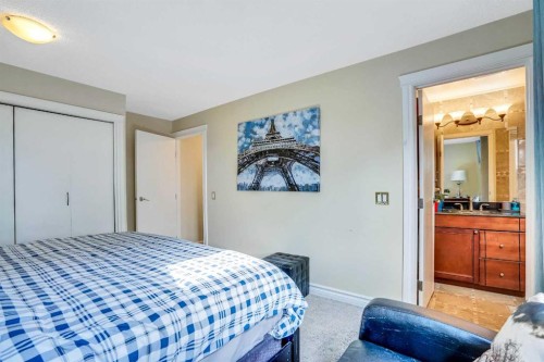 20 Bermuda Road Nw, Calgary, AB - Indoor Photo Showing Bedroom