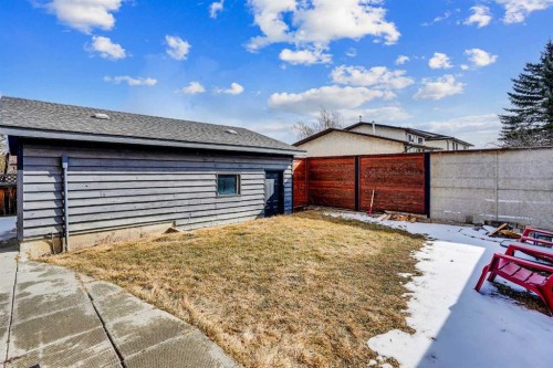 20 Bermuda Road Nw, Calgary, AB - Outdoor