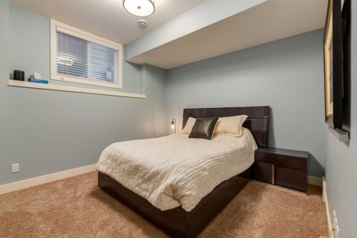 308 Rainbow Falls Way, Chestermere, AB - Indoor Photo Showing Bedroom