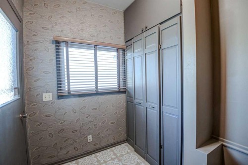 3420 Lane Crescent Sw, Calgary, AB - Indoor Photo Showing Other Room