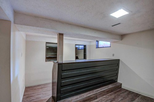 3420 Lane Crescent Sw, Calgary, AB - Indoor