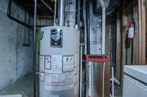 3420 Lane Crescent Sw, Calgary, AB - Indoor Photo Showing Basement