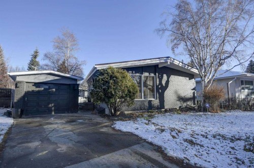 3420 Lane Crescent Sw, Calgary, AB - Outdoor