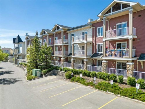 8107-70 Panamount Drive Nw, Calgary, AB - Outdoor With Balcony With Facade