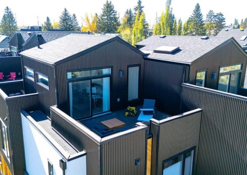 4905 16 Street Sw, Calgary, AB - Outdoor With Exterior