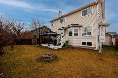 62 Canoe Circle Sw, Airdrie, AB - Outdoor