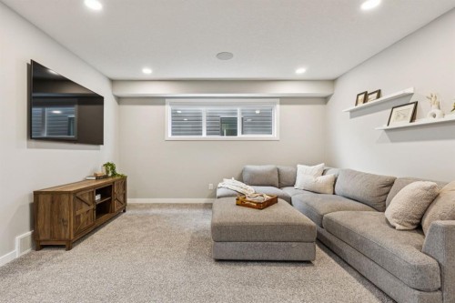 103 Saddlebred Link, Cochrane, AB - Indoor