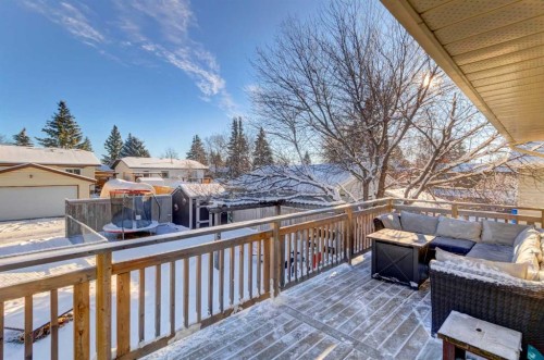 105 Maplewood Drive, Strathmore, AB - Outdoor With Deck Patio Veranda With Exterior