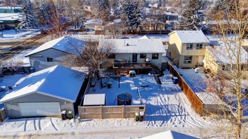 105 Maplewood Drive, Strathmore, AB - Outdoor