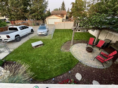 105 Maplewood Drive, Strathmore, AB - Outdoor With Backyard