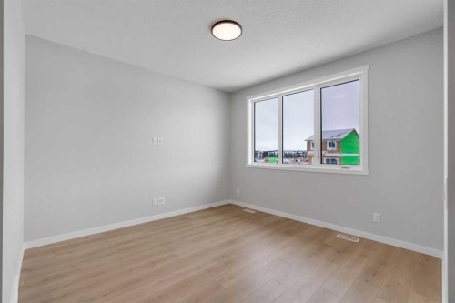 1277 Creekview Drive Sw, Calgary, AB - Indoor Photo Showing Other Room