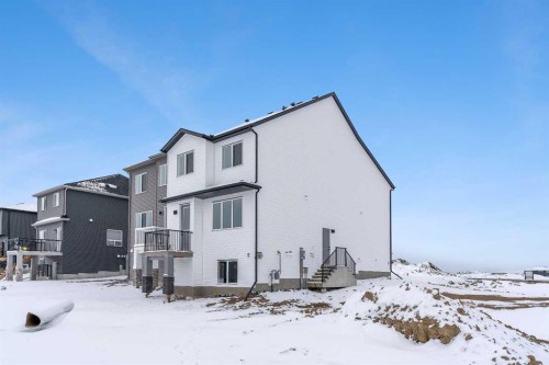 1277 Creekview Drive Sw, Calgary, AB - Outdoor