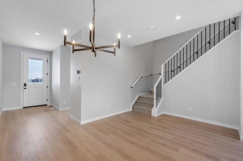 1277 Creekview Drive Sw, Calgary, AB - Indoor Photo Showing Other Room