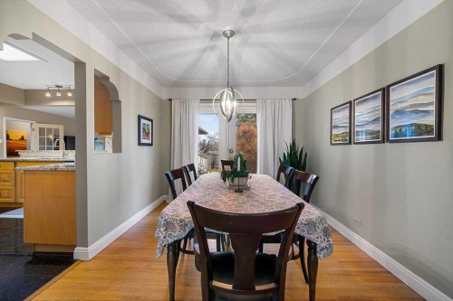 3204 24A Street Sw, Calgary, AB - Indoor Photo Showing Dining Room