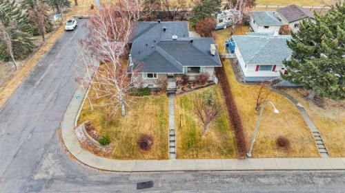 3204 24A Street Sw, Calgary, AB - Outdoor