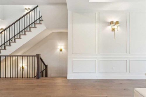 3708 8 Avenue Nw, Calgary, AB - Indoor Photo Showing Other Room