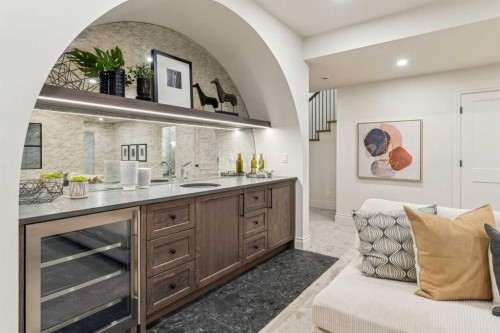 3708 8 Avenue Nw, Calgary, AB - Indoor Photo Showing Other Room