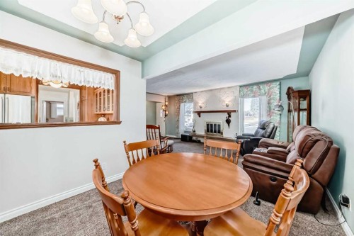 2119 Mackid Crescent Ne, Calgary, AB - Indoor Photo Showing Dining Room