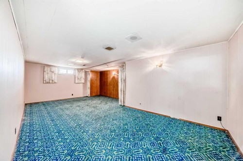 2119 Mackid Crescent Ne, Calgary, AB - Indoor Photo Showing Other Room