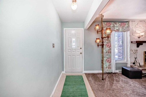 2119 Mackid Crescent Ne, Calgary, AB - Indoor Photo Showing Other Room