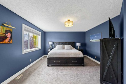 178 Cranwell Close Se, Calgary, AB - Indoor Photo Showing Bedroom