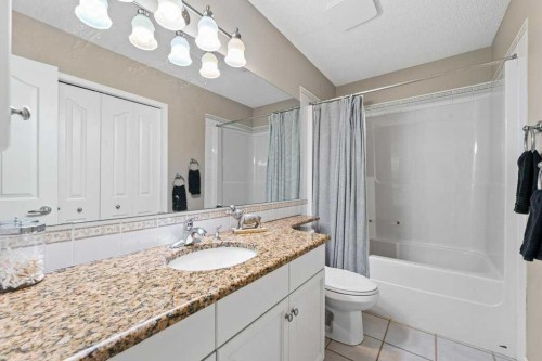 178 Cranwell Close Se, Calgary, AB - Indoor Photo Showing Bathroom
