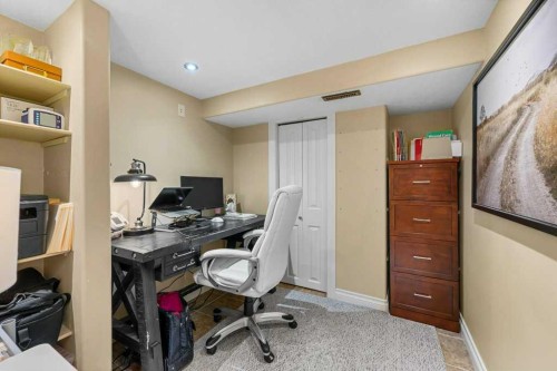 178 Cranwell Close Se, Calgary, AB - Indoor Photo Showing Office