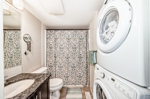 172 Auburn Meadows Walk Se, Calgary, AB - Indoor Photo Showing Laundry Room