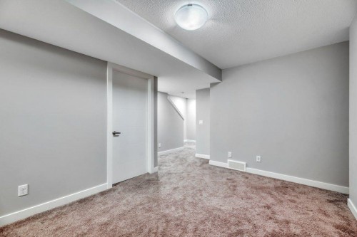 514 Redstone Crescent Ne, Calgary, AB - Indoor Photo Showing Other Room
