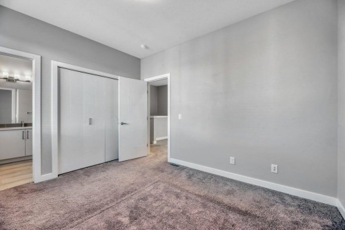 514 Redstone Crescent Ne, Calgary, AB - Indoor Photo Showing Other Room