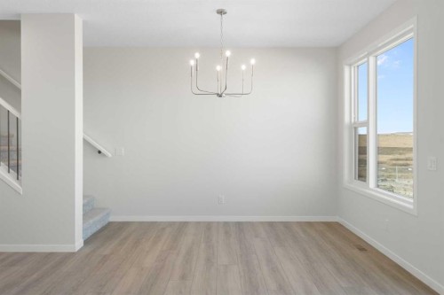 136 Lucas Gardens Nw, Calgary, AB - Indoor Photo Showing Other Room