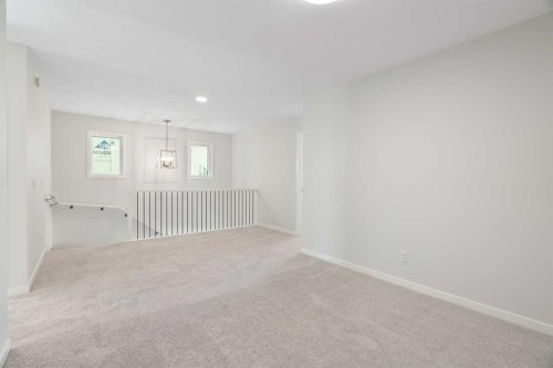 136 Lucas Gardens Nw, Calgary, AB - Indoor Photo Showing Other Room