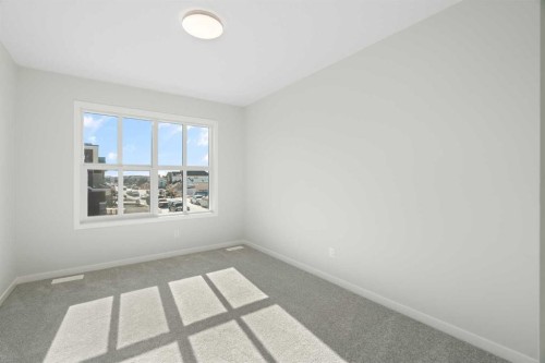 136 Lucas Gardens Nw, Calgary, AB - Indoor Photo Showing Other Room